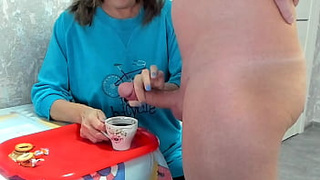 Milf old lady drinks coffee with jizz taboo ,large penis big load