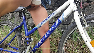 Fresh Mother wants to Fuck. She Fuck a Bike in a Public Park after Class