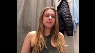 Fingering in public so sweet
