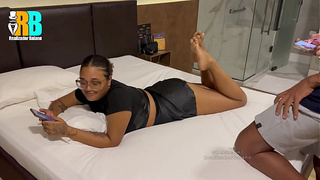 Director from Bahia, I met Lilith Brito on Tinder, we got to know each other and I made her jizz in my mouth! FULL RED