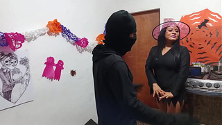 A perverted witch prepares a potion for her boss and mounts him like a slave. The chick uses him in a kinky way to satisfy the desires of her wet twat.