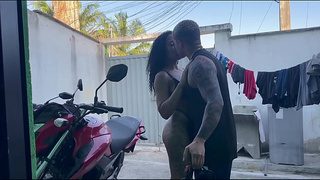 Full of lust, I seduced the delivery man and he rammed me good.