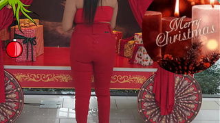 I fuck a pretty, giant-assed stranger I met at the mall