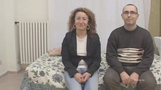 Amatuer whore rammed like a skank by 2 males